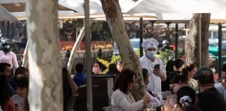 Chile relaja sus medidas sanitarias: vuelven los conciertos y el fútbol con público