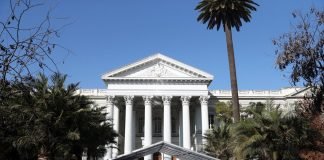 La Constituyente chilena tuvo que suspender sus primeras sesiones por problemas tecnicos en el recinto