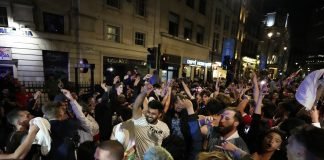 Reino Unido: festejos en Inglaterra por la Eurocopa encienden las alertas por una nueva ola de COVID-19