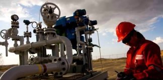 Desesperación en PDVSA: este es el ultimo intento del régimen para reactivar la producción de gasolina en Venezuela