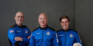 Jeff Bezos hará historia con estos dos pasajeros en su viaje al espacio a bordo de su nave de Blue Origin