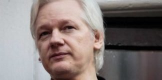 Tribunal ecuatoriano le retira la nacionalidad a Julian Assange