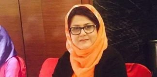 «Tendré que enfrentarme a consecuencias que nunca imaginé»: la exministra afgana que decidió quedarse tras el triunfo del Talibán