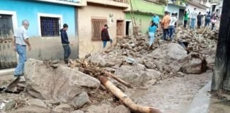 Abren centro de acopio para afectados por las lluvias en Mérida