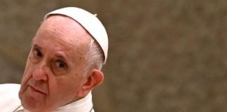 Interceptada en Milán una carta con tres balas dirigida al papa Francisco
