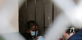 Trasladan de emergencia a la exmandataria de facto de Bolivia a un centro médico