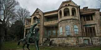 Incendios en Grecia causaron daños al palacio real de Tatoi