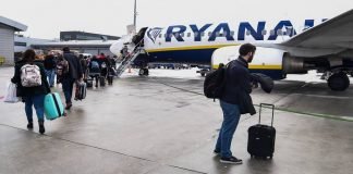 Italia multa con 35.000 euros a la aerolinea Ryanair por abuso de menores y discapacitados