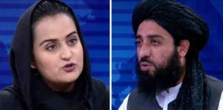 Periodista que entrevistó a los talibanes huyó de su país