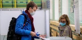 Abren las urnas para elecciones parlamentarias en Rusia