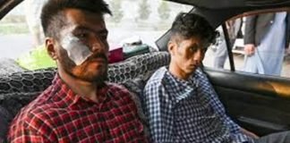 Periodistas afganos fueron brutalmente golpeados por los talibanes luego de cubrir una protesta PERIODISTAS AFGANOS