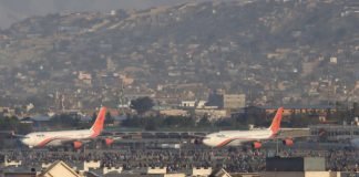 El aeropuerto de Kabul reanuda los vuelos nacionales