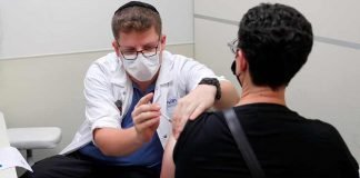 Israel sancionará a maestros que no se vacunen