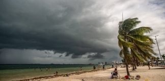 México se prepara para la llegada del huracán ‘Rick’