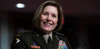 Richardson asumirá como primera mujer a cargo del Comando Sur de EEUU