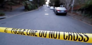 Un muerto y siete heridos en un tiroteo cerca de universidad en EEUU