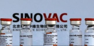 Brasil prevé descontinuar el uso de la vacuna de Sinovac en 2022