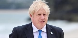 Reino Unido convoca una reunión del G7 para tratar sobre la variante ómicron