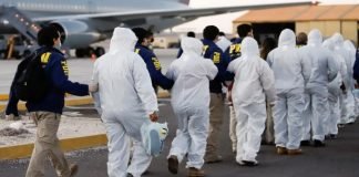 Julio Borges critica al Gobierno de Chile por deportación de venezolanos