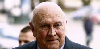 Muere a los 85 años De Klerk, último presidente del «apartheid» en Sudáfrica