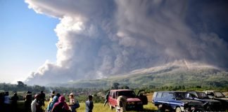 Indonesia: Erupción del volcán Semeru cubre de ceniza varias poblaciones