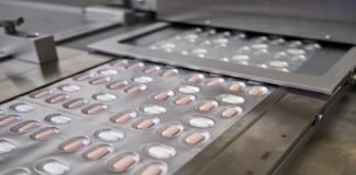 Autorizan a Pfizer uso de emergencia de pastilla anticovid
