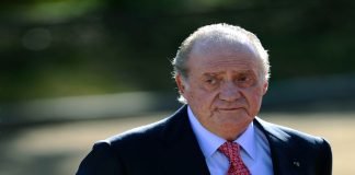 Fiscalía española prorroga por seis meses investigación al exrey Juan Carlos