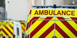 Johnson confirma la primera muerte por la variante ómicron en Reino Unido