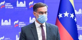 Canciller chavista acusa a la oposición de «expoliar» recursos del país