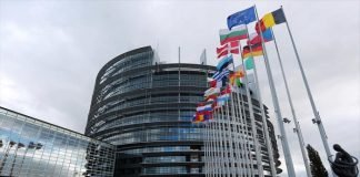 EEUU aborda con aliados el posible despliegue de tropas en el este de Europa