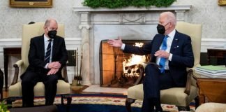 Biden: Hay un «frente unido» con Scholz ante la crisis en Ucrania