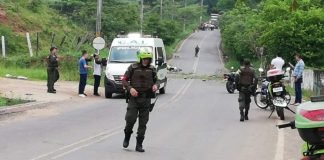 Muere un policía tras ataque a un puesto de control en el noreste de Colombia