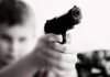 Niño mata a su hermana con una pistola que creía de juguete