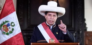 Pedro Castillo nombra a su nuevo gabinete de ministros, en medio de una aguda crisis política