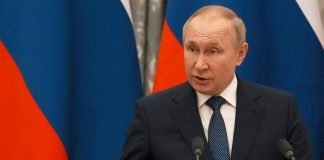 Putin compró en 1996 una villa de lujo en Francia , según radio francesa