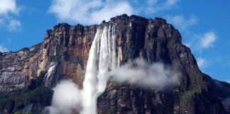 Una boda en el Salto Ángel era el próximo evento del «enchufado» chavista de Canaima