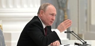 Putin ordena desplegar tropas en territorios separatistas prorrusos de Ucrania
