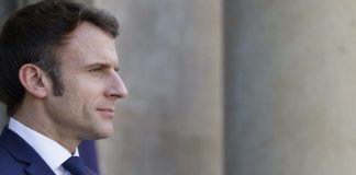 Macron lanza su candidatura a la presidencia de Francia