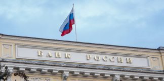 Banco Central ruso limita a 10 mil dólares la retirada de dólares de cuentas