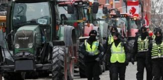 Policías amenazaron a camioneros para que entregaran bitcoins en Canadá