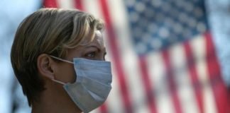 Senado de EEUU a favor de derogar el uso de mascarilla