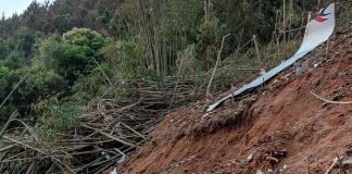 Recuperan una caja negra de avión siniestrado en China