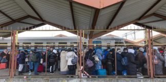 Ucrania abre seis corredores humanitarios tras acordar alto el fuego