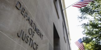 Acusan a 2 exfiscales venezolanos de sobornos y lavado de dinero