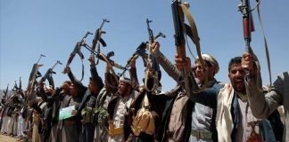 Los hutíes confirman 18 ataques de EEUU y Reino Unido y prometen «castigo»