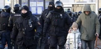 Miles de rusos abandonan su país entre el miedo y la desesperanza