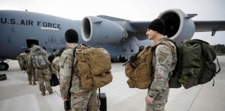 Sondeo | Estadounidenses respaldan envío tropas a Europa