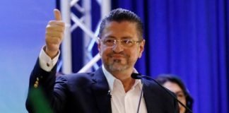 Rodrigo Chaves gana la Presidencia de Costa Rica