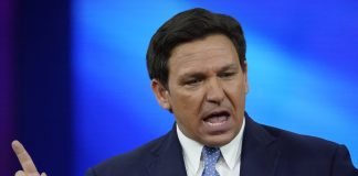 El gobernador de Florida, Ron DeSantis, aprueba la ley que prohíbe el aborto después de las 15 semanas
