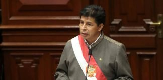 Congreso exhorta al presidente Castillo a renunciar